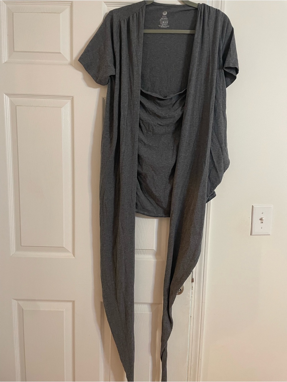 Kindred Bravely organic cotton skin to skin wrap top - Small/Petite